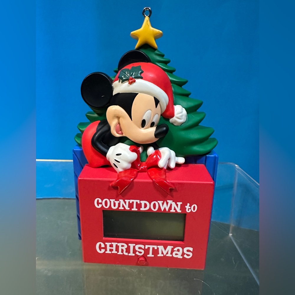 Disney Mickey Mouse Christmas Countdown The Days To Xmas Hallmark Ornament 2012